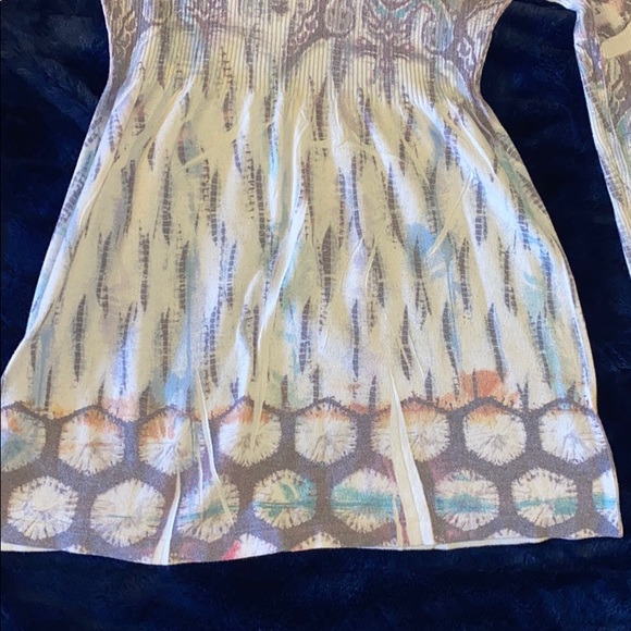 πππONE WORLD BRAND. LONG SLEEVE. FITTED BUST.LONG FIT - Picture 7 of 9